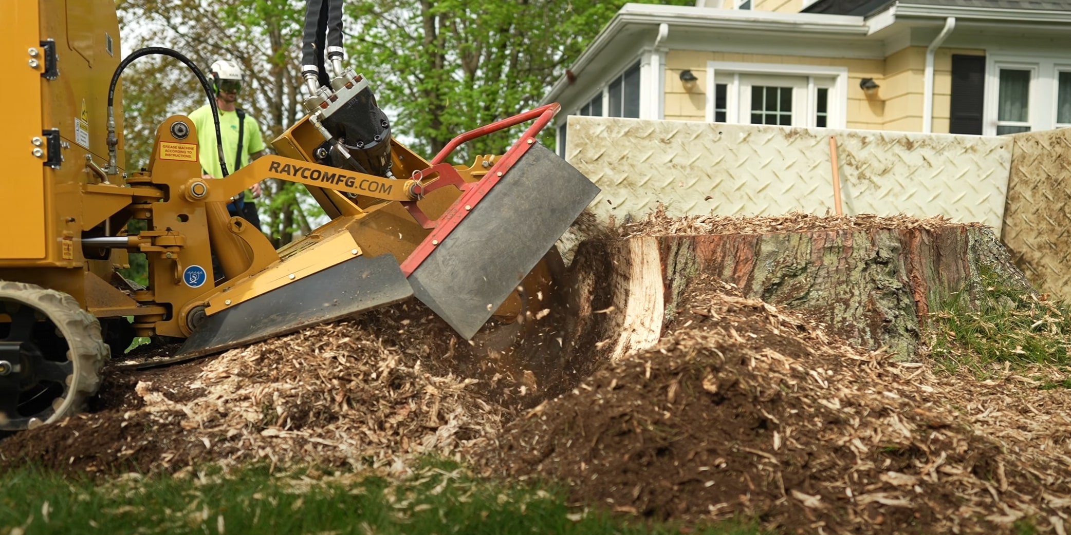 Stump grinding and removal equipment in Roswell, NM